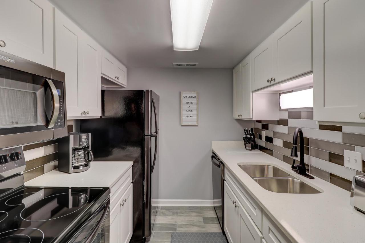 #111 Elaborate Condo Ideal Location 2Brm/2 Parking 힐튼 헤드 아일랜드 외부 사진